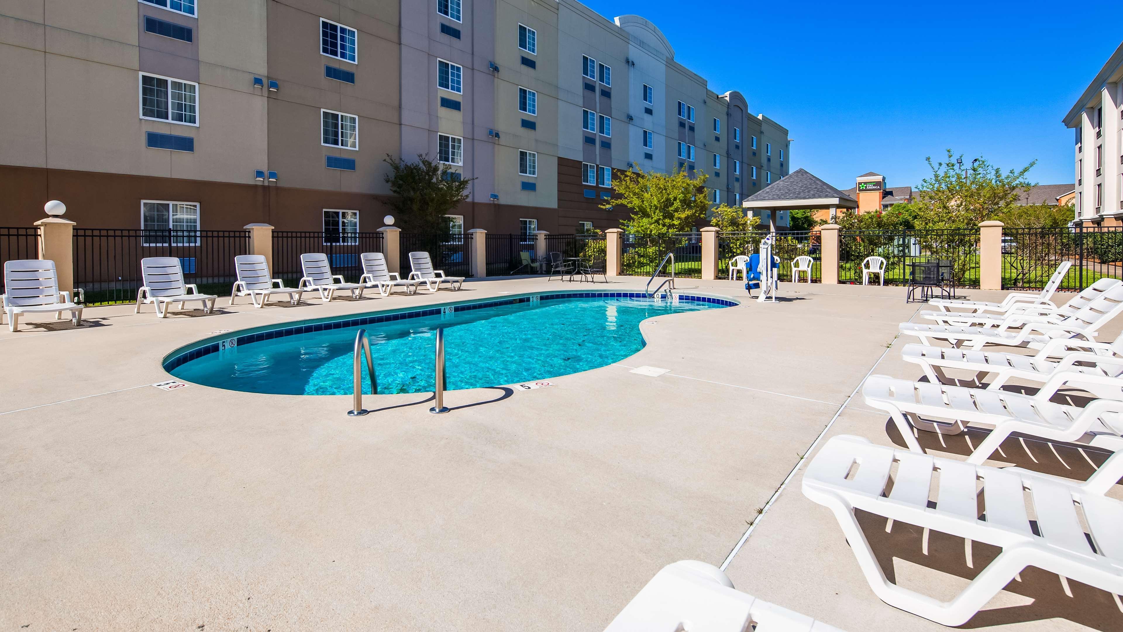 Clarion Pointe Jacksonville Near Camp Lejeune Exterior photo