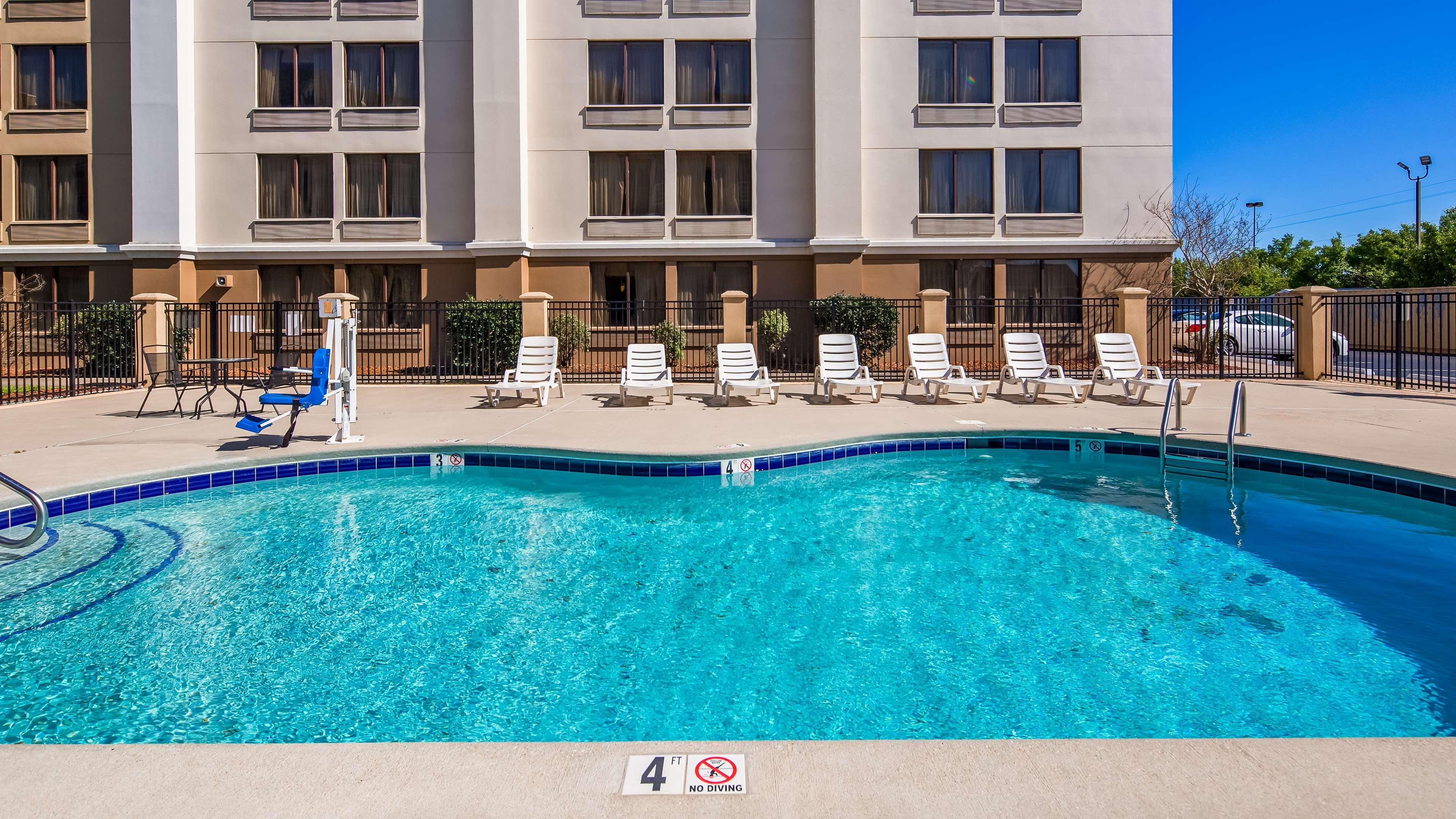 Clarion Pointe Jacksonville Near Camp Lejeune Exterior photo