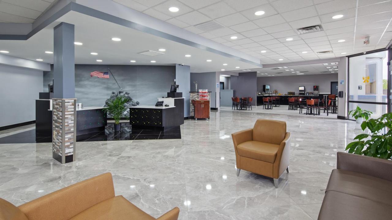 Clarion Pointe Jacksonville Near Camp Lejeune Exterior photo