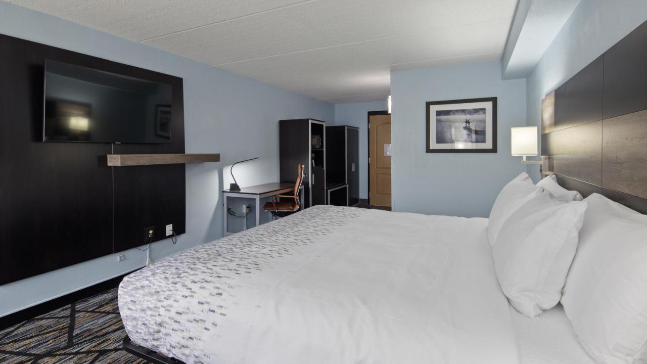 Clarion Pointe Jacksonville Near Camp Lejeune Exterior photo