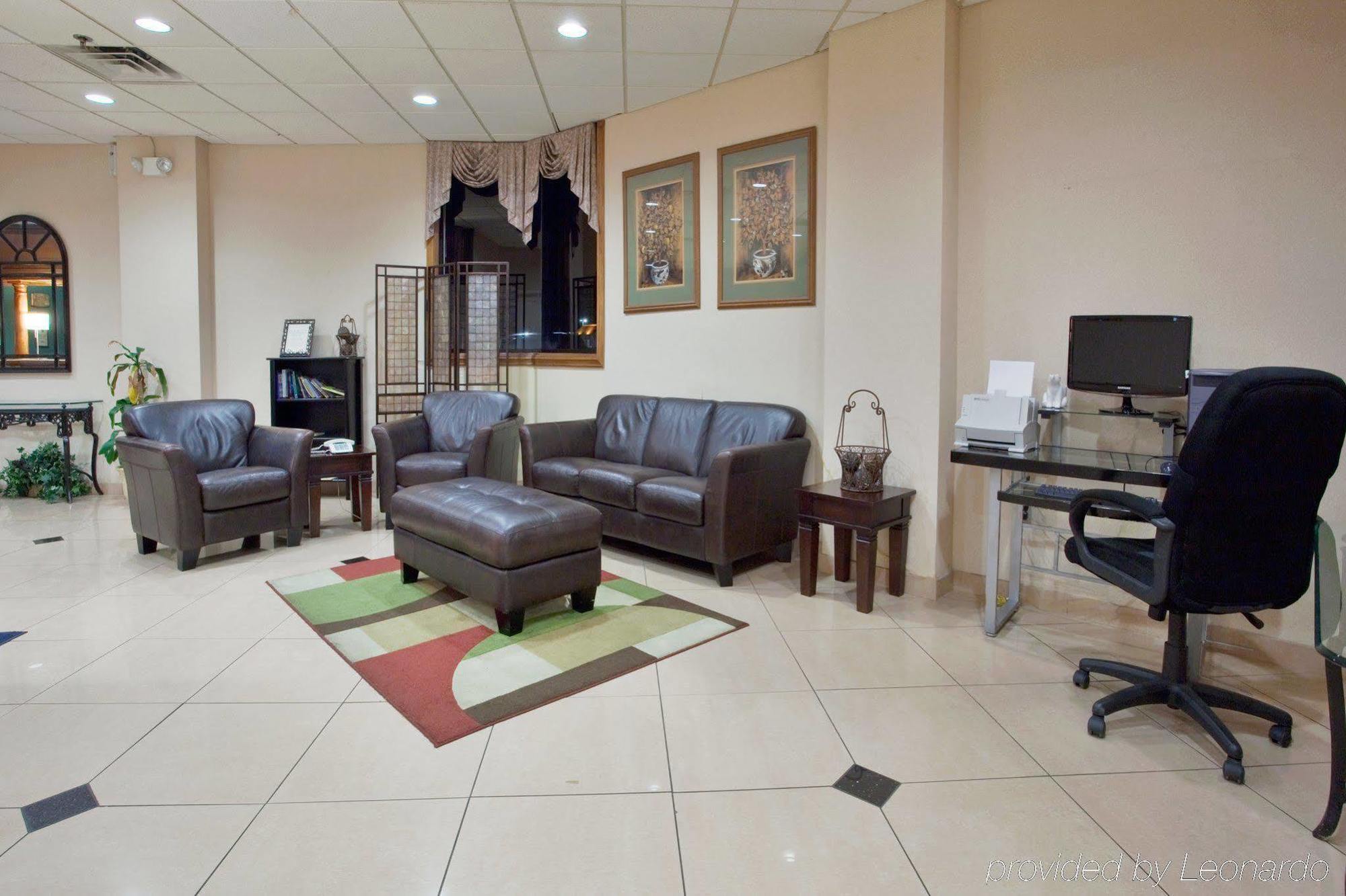 Clarion Pointe Jacksonville Near Camp Lejeune Interior photo